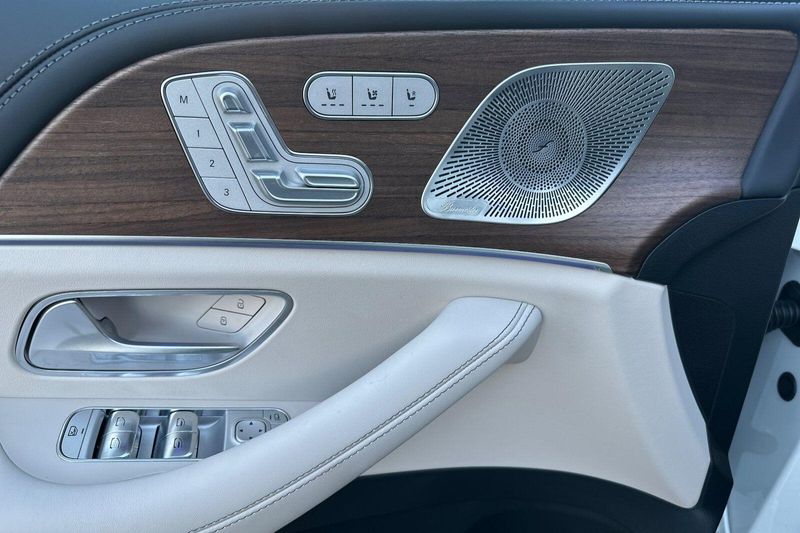 New 2026 Mercedes-Benz GLS 63 AMGImage 9