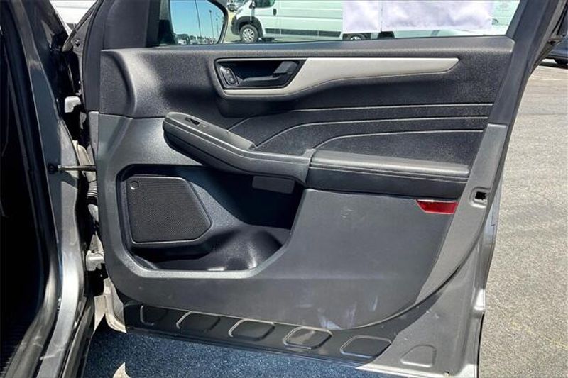 Used 2022 Ford Escape SEImage 23