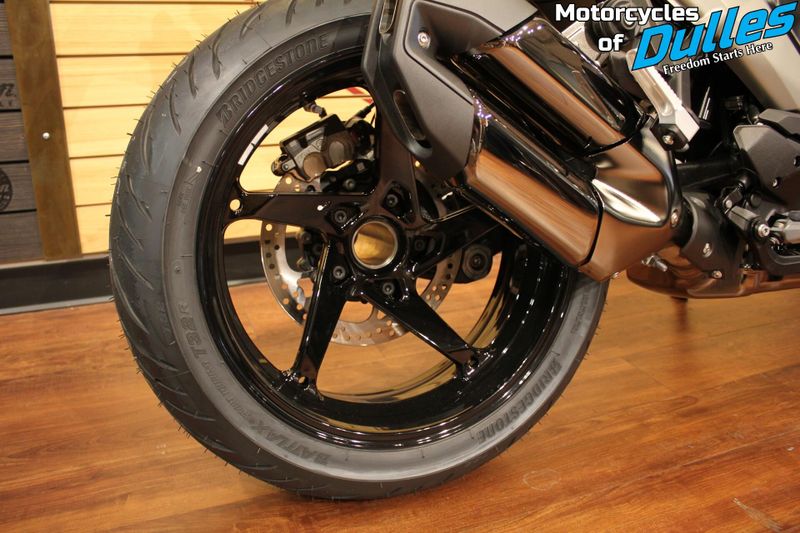 2026 BMW R1300R ASAImage 9