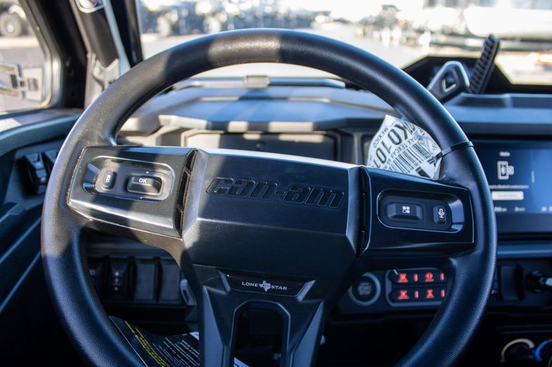 NEW 2026 CAN-AM DEFENDER MAX LONE STAR CAB HD11 Image 27