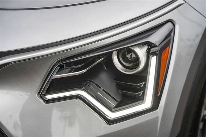 2025 Kia Niro EXImage 16