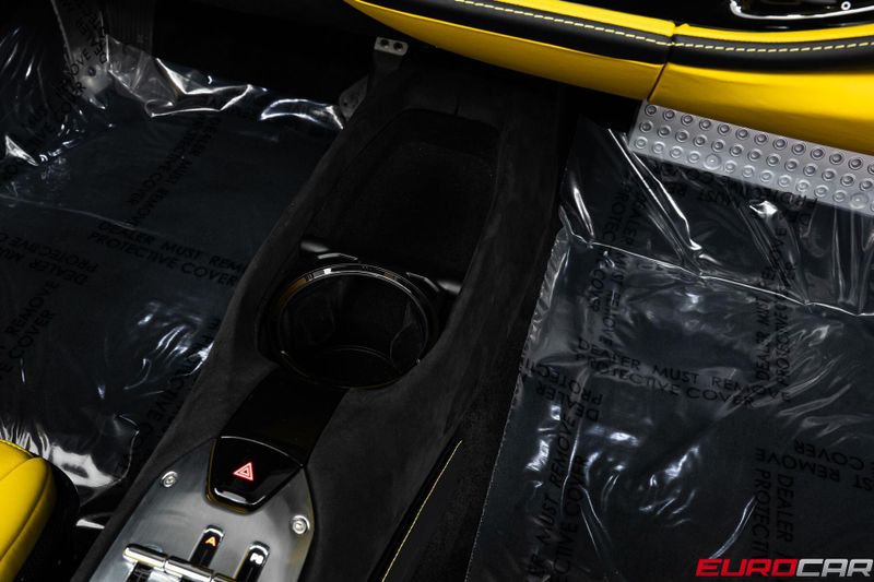 2024 Ferrari SF90 Spider *CARBON RACING SEATS * FULL PPF*Image 36