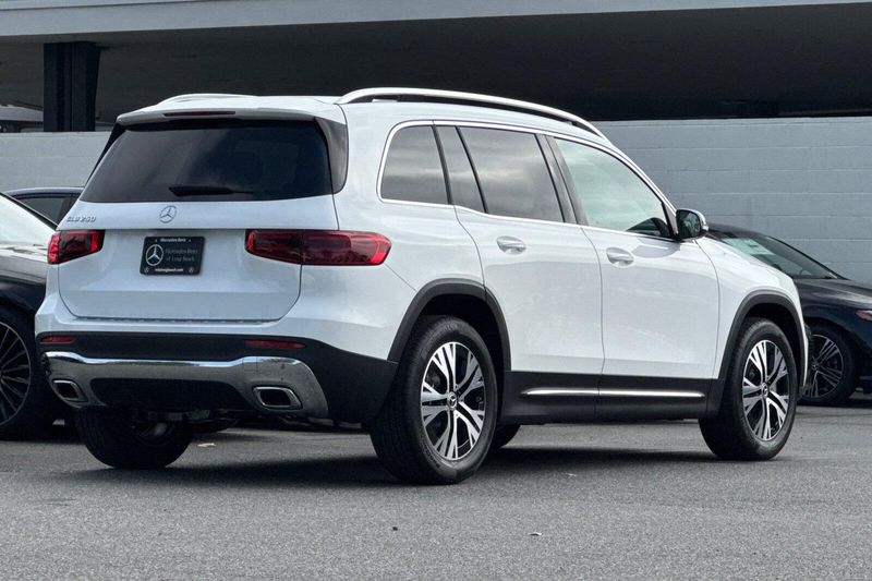 New 2026 Mercedes-Benz GLB 250Image 4