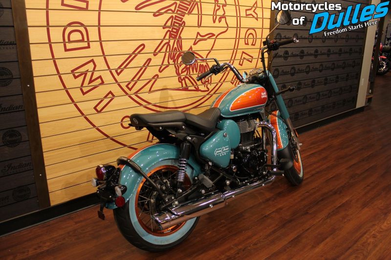 New 2025 Royal Enfield Goan Classic 350 Image 8