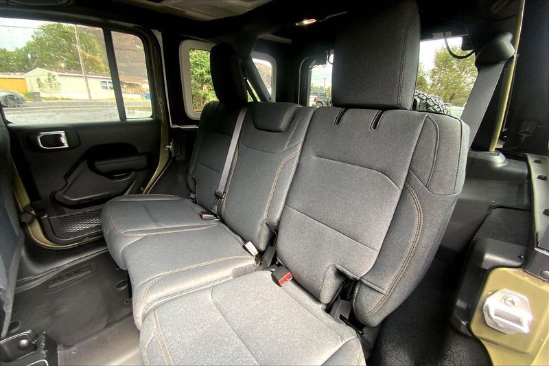 2025 Jeep Wrangler Unlimited Willys photo 10