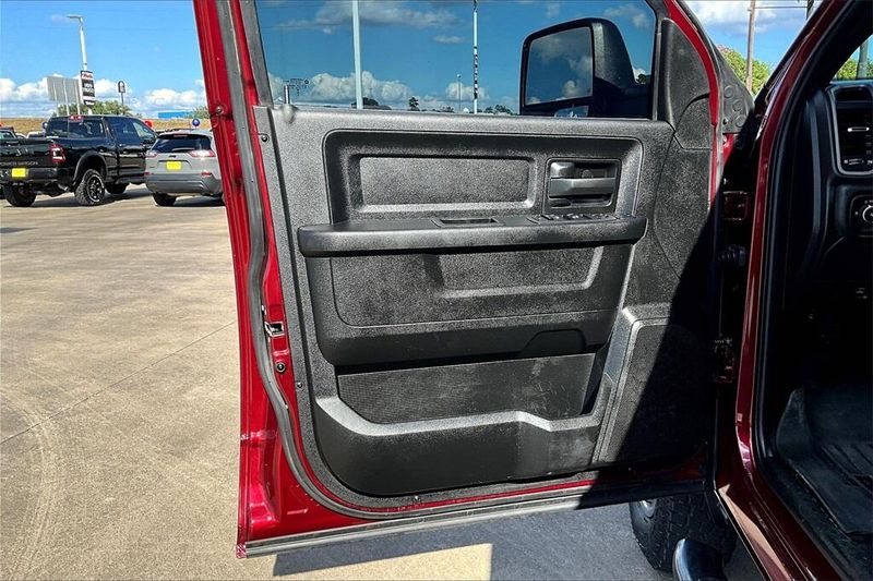 2024 Ram 3500 Tradesman photo 24