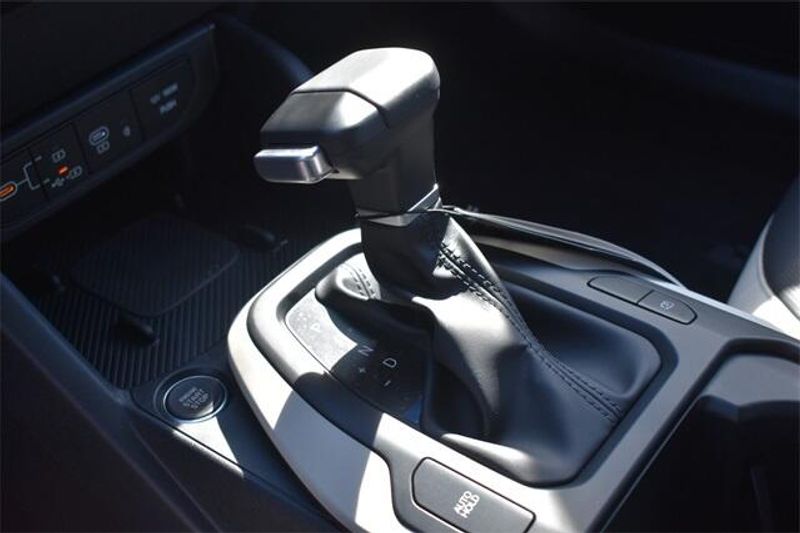 2025 Kia K4 GT-LineImage 23