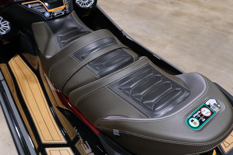 NEW 2026 KAWASAKI JET SKI ULTRA 310LX Image 10