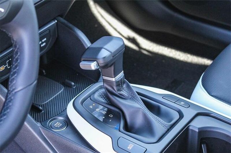 2025 Kia K4 GT-LineImage 21