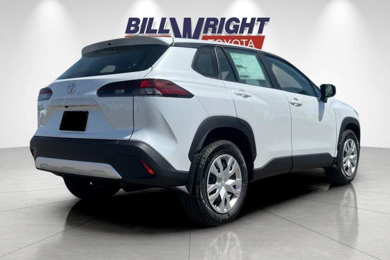 New 2026 Toyota Corolla Cross LImage 3