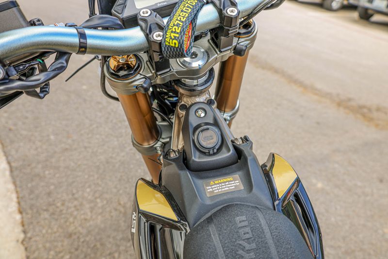 NEW 2025 SURRON ULTRA BEE X Image 3