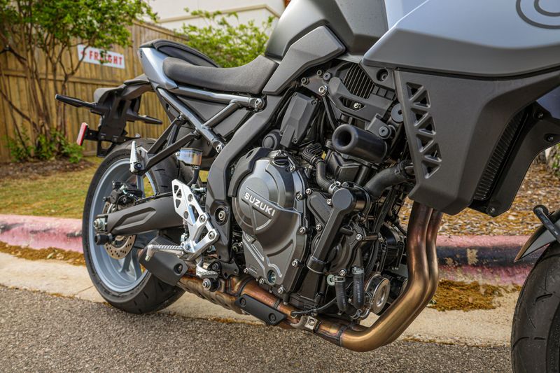USED 2024 SUZUKI GSX-8S Image 7