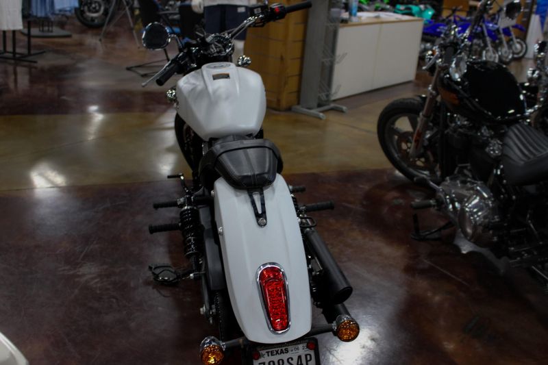 2022 Indian Motorcycle SCOUT 1200 WHITE Image 3
