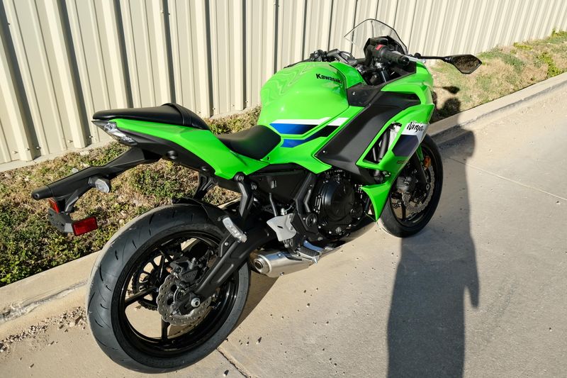 NEW 2026 KAWASAKI NINJA 650 ABS Image 3