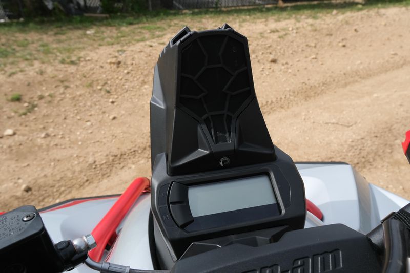 NEW 2026 CAN-AM RENEGADE X MR 1000R Image 21