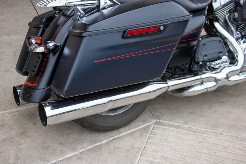 USED 2016 HARLEY STREET GLIDE SPECIAL Image 10