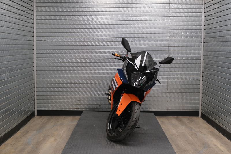 USED 2024 KTM RC 390 Image 8