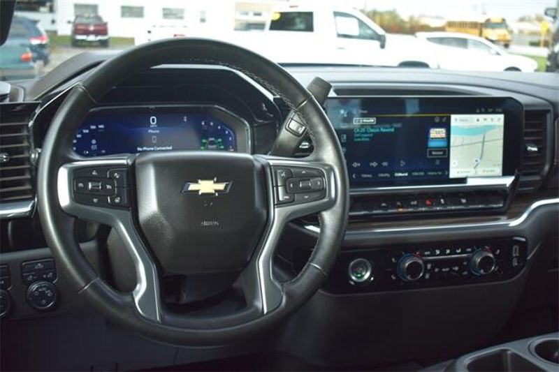 Used 2024 Chevrolet Silverado 1500 LTImage 21