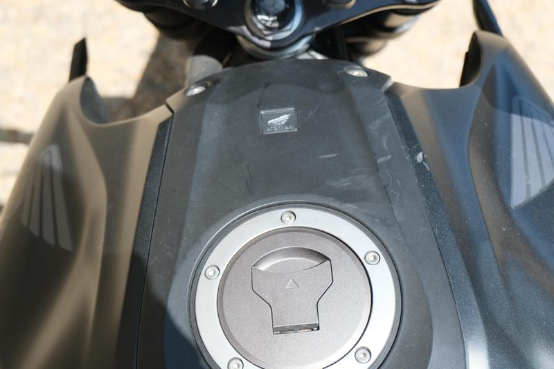 2024 Honda CB300R ABS BLACK Image 8