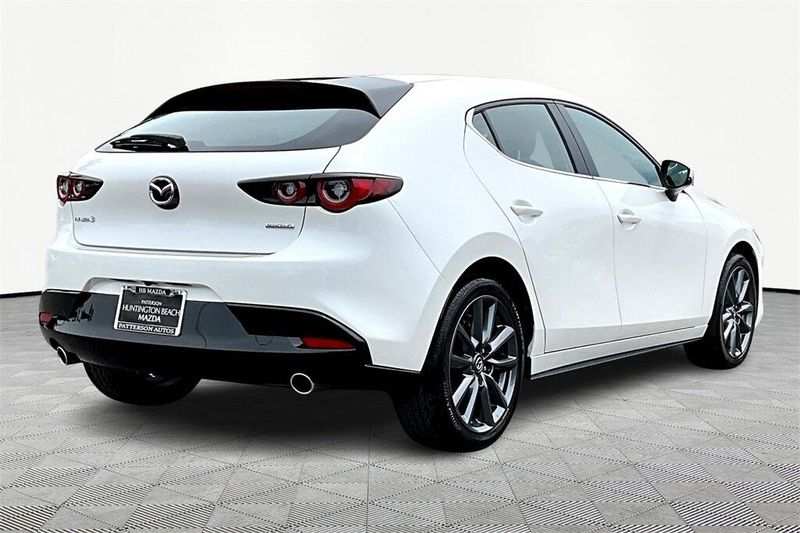 Used 2025 Mazda Mazda3 2.5 S Preferred PackageImage 2