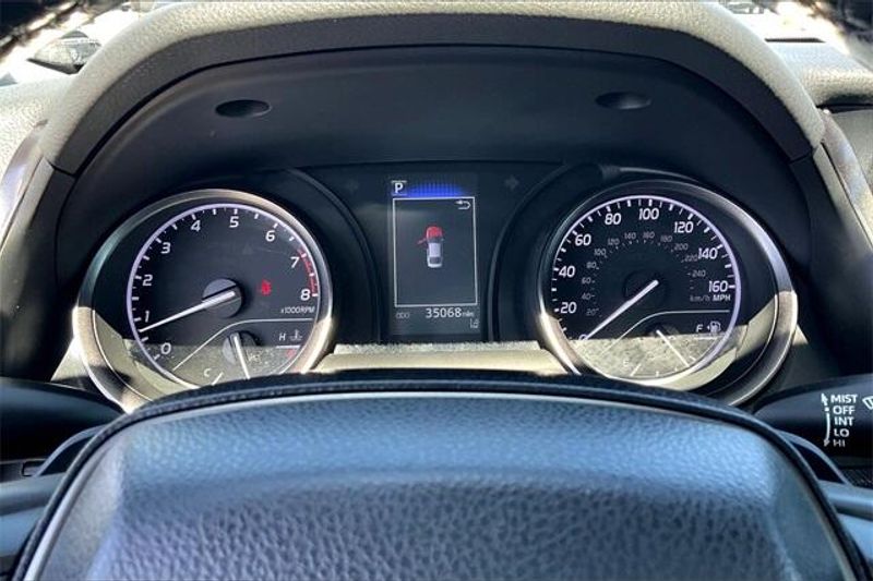 Used 2022 Toyota Camry SEImage 20
