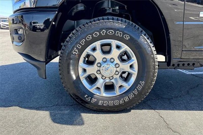 2024 Ram 2500 Laramie photo 8