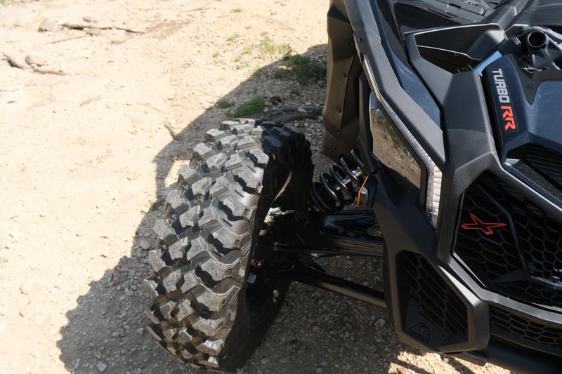 2025 Can-Am MAVERICK X3 MAX X RS TURBO RR TRIPLE BLACK Image 24
