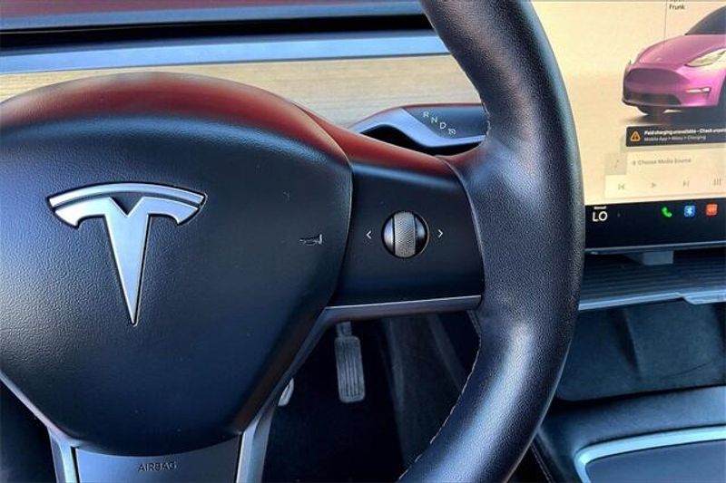 2023 Tesla Model Y Long RangeImage 19