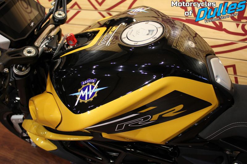 2023 MV Agusta Dragster RR SCS Image 17