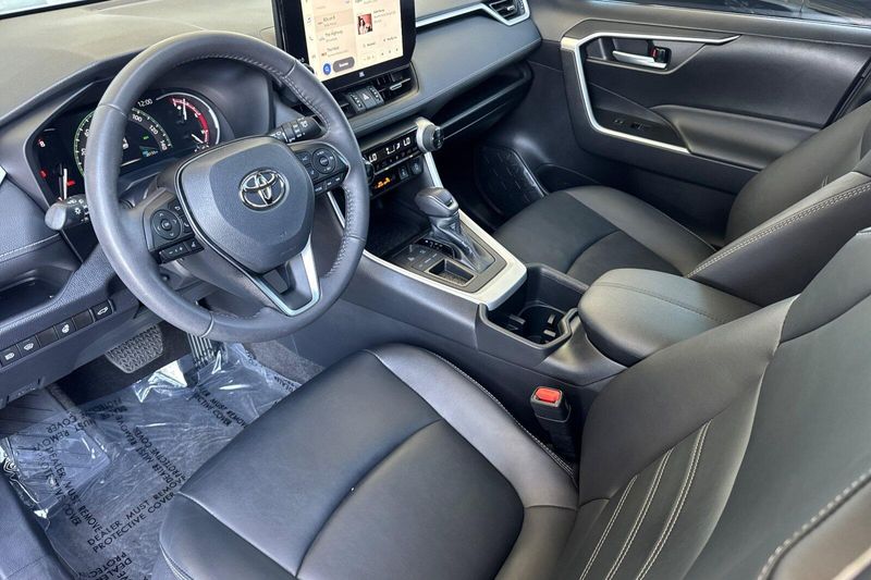 Used 2023 Toyota RAV4 XLE PremiumImage 10