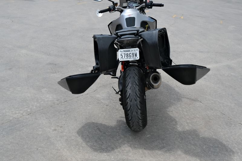 2016 KTM 1290 SUPER DUKE GREY AND ORANGE Image 6