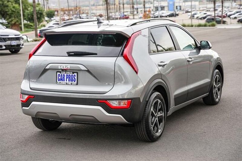 2025 Kia Niro EXImage 15