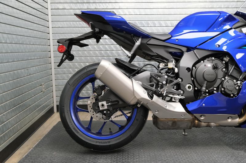 NEW 2026 YAMAHA YZF-R1 Image 13