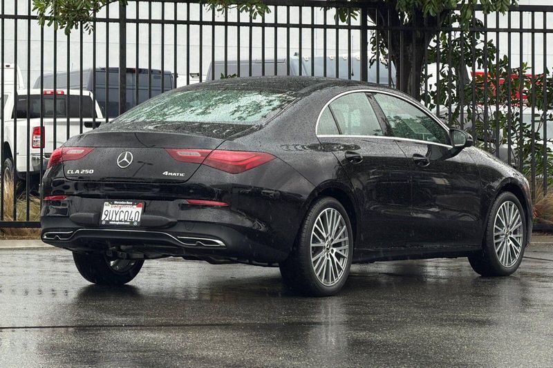 Used 2025 Mercedes-Benz CLA 250Image 4