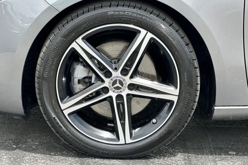 2021 Mercedes-Benz A-Class A 220Image 31