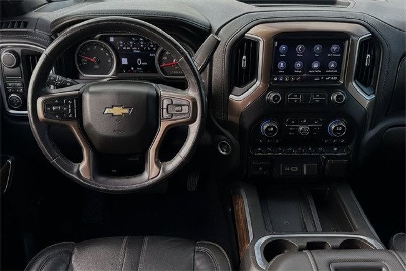 2019 Chevrolet Silverado 1500 High CountryImage 12