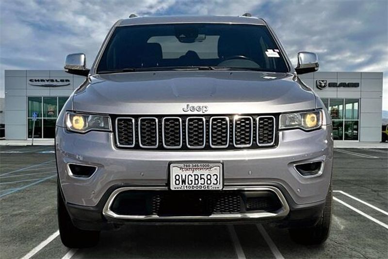 2021 Jeep Grand Cherokee Limited photo 2