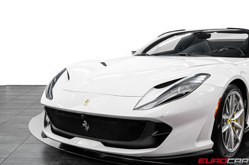 2022 Ferrari 812 GTS *CARBON STEERING WHEEL * FRONT LIFT*Image 15