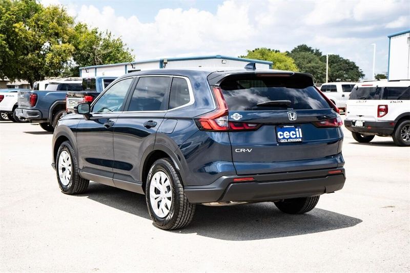 2025 Honda CR-V LX photo 7