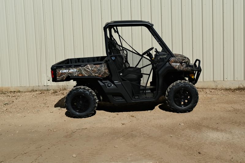 NEW 2026 CAN-AM DEFENDER XT HD7 Image 2