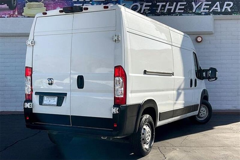 2023 RAM ProMaster 2500 High RoofImage 10