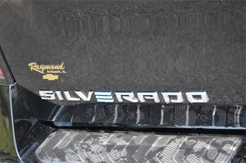 New 2024 Chevrolet Silverado EV RSTImage 18