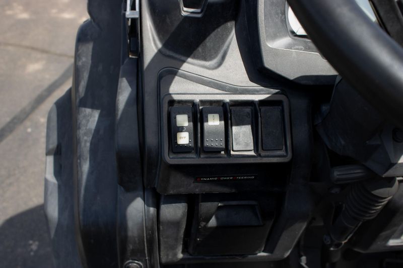 USED 2023 CAN-AM DEFENDER MAX XMR HD10 Image 25