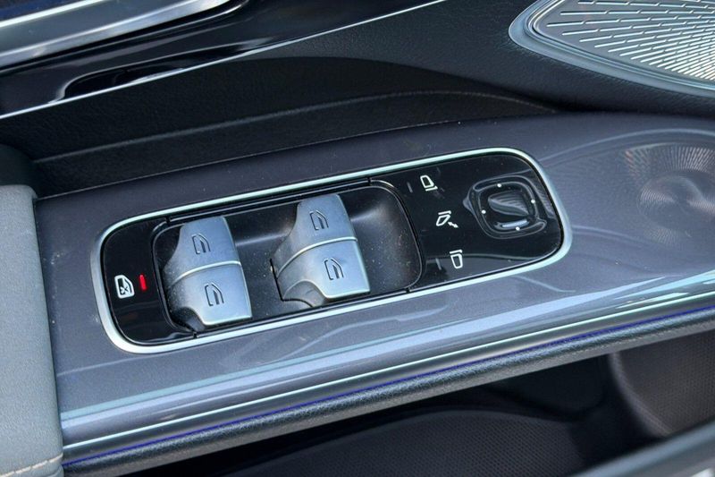 Used 2023 Mercedes-Benz EQS 450Image 12