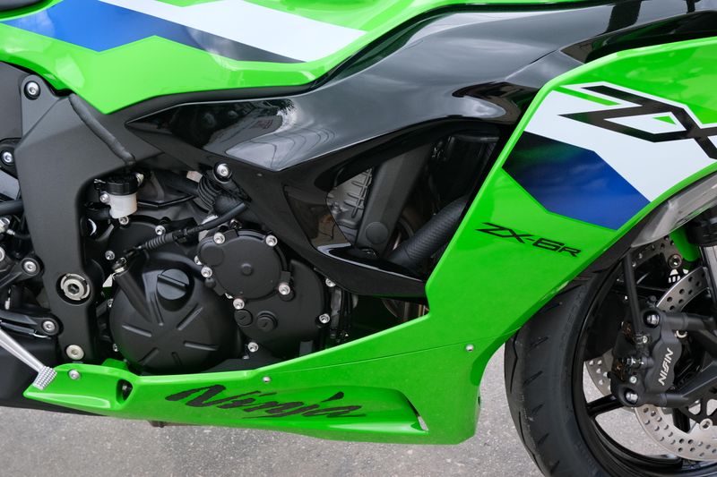 NEW 2026 KAWASAKI NINJA ZX6R ABS Image 12