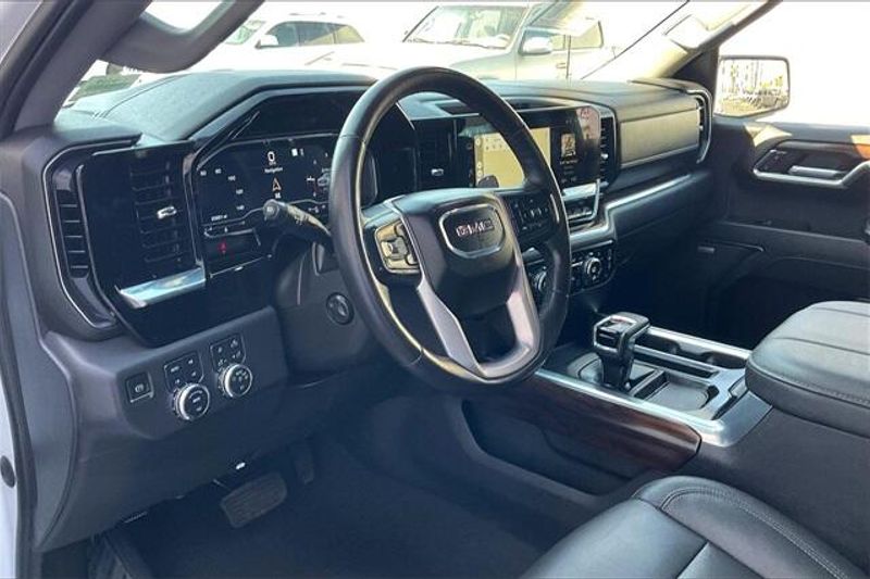 Used 2023 GMC Sierra 1500 SLTImage 14