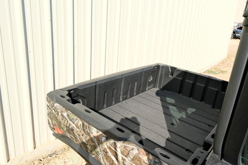 NEW 2026 CAN-AM DEFENDER MAX XT CAB HD11 WITH 1025 INCH TOUCHSCREEN Image 16