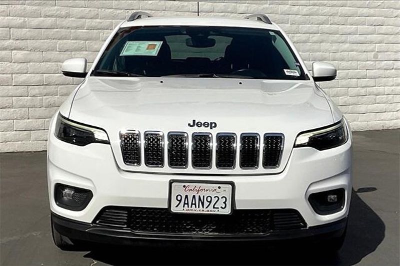 2021 Jeep Cherokee Latitude LuxImage 2
