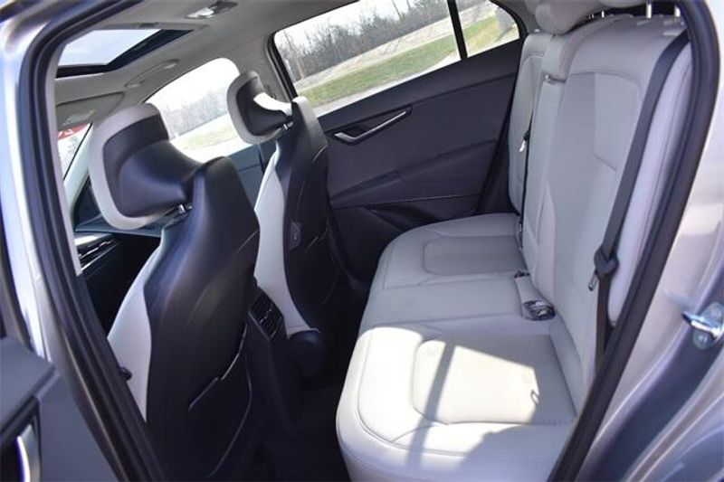 New 2025 Kia Niro EX TouringImage 18