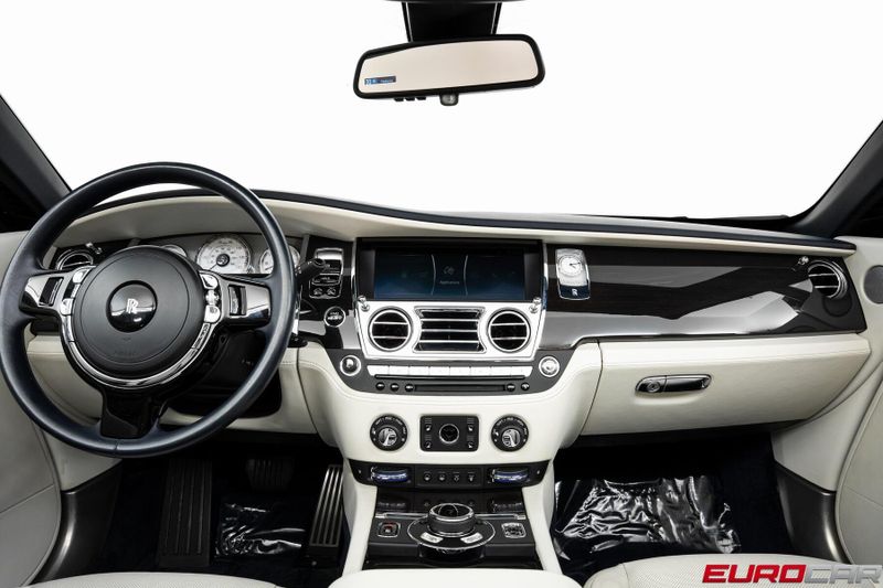 Used 2019 Rolls-Royce Dawn *FACTORY TWO-TONE * IMMACULATE CONDITION*Image 24